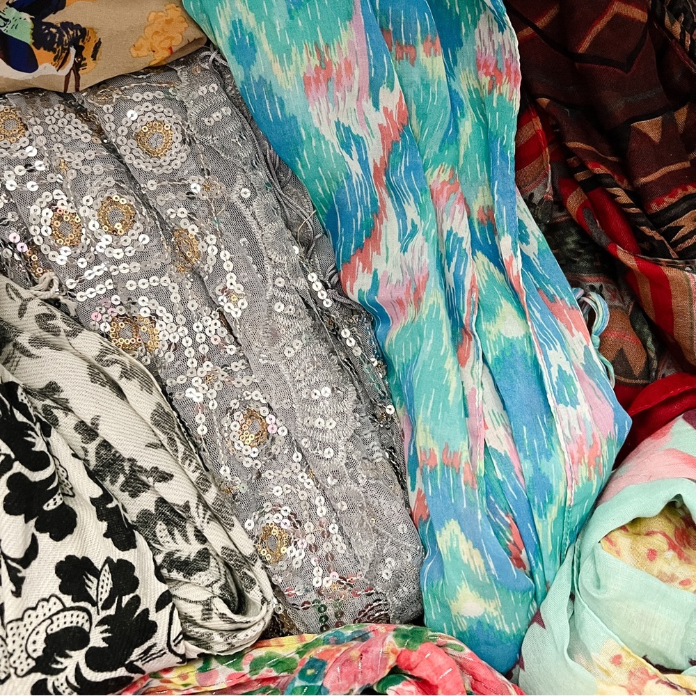 SCARF BUNDLE - Picture 2 of 3